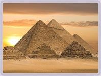 Пирамиды и Серапеум